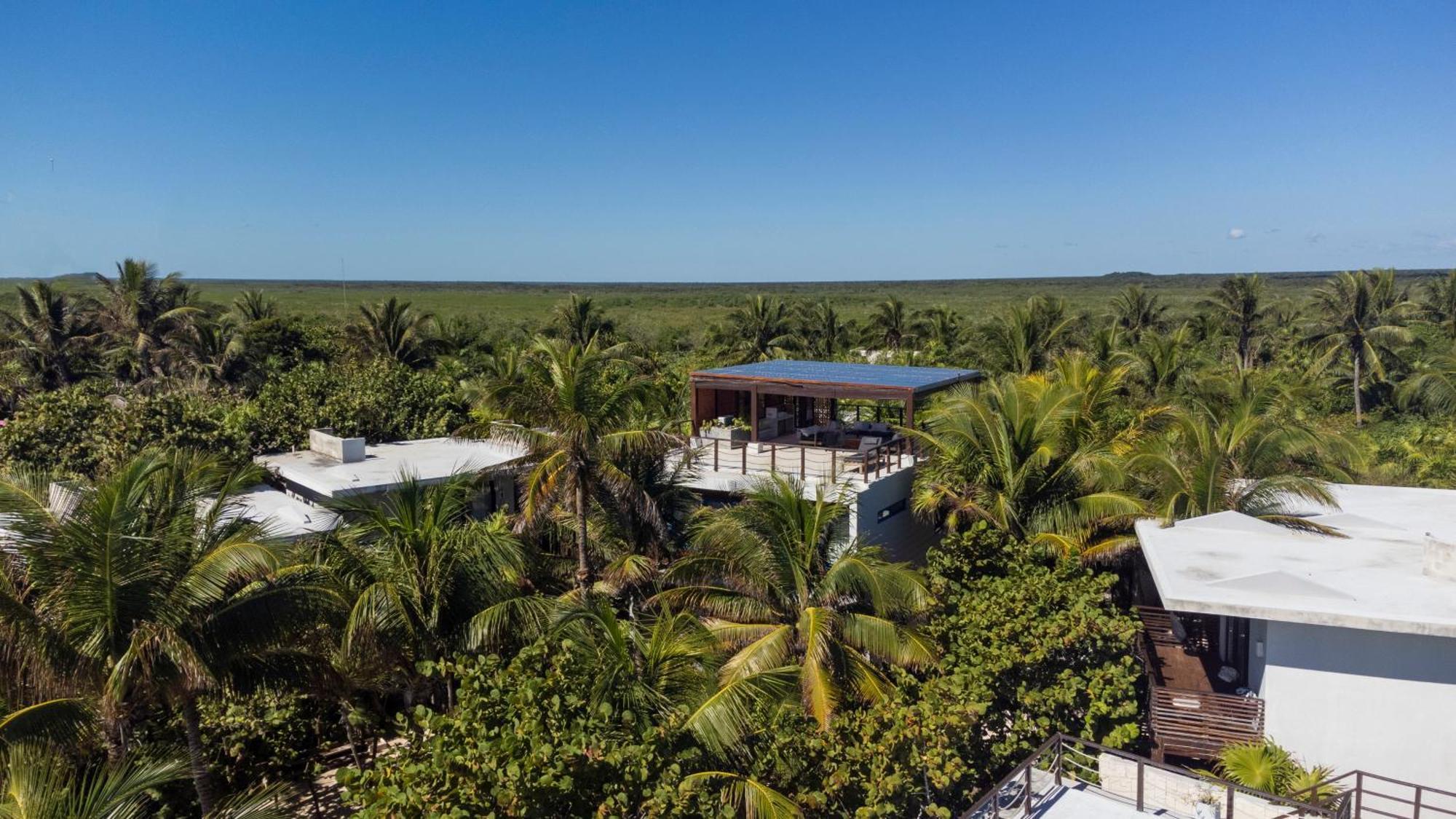 Lula Tulum, A Small Luxury Hotel Exterior photo